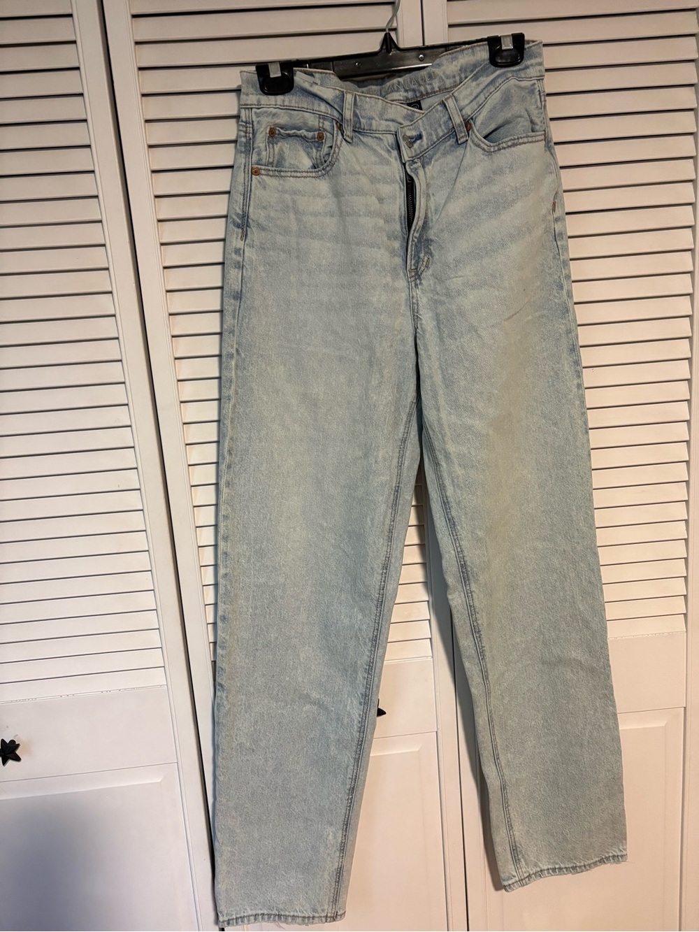American Eagle Outfitters Light Blue Straight Leg Jeans